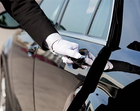 The Ultimate Guide to Booking the Best Chauffeur Service for Your Business Needs